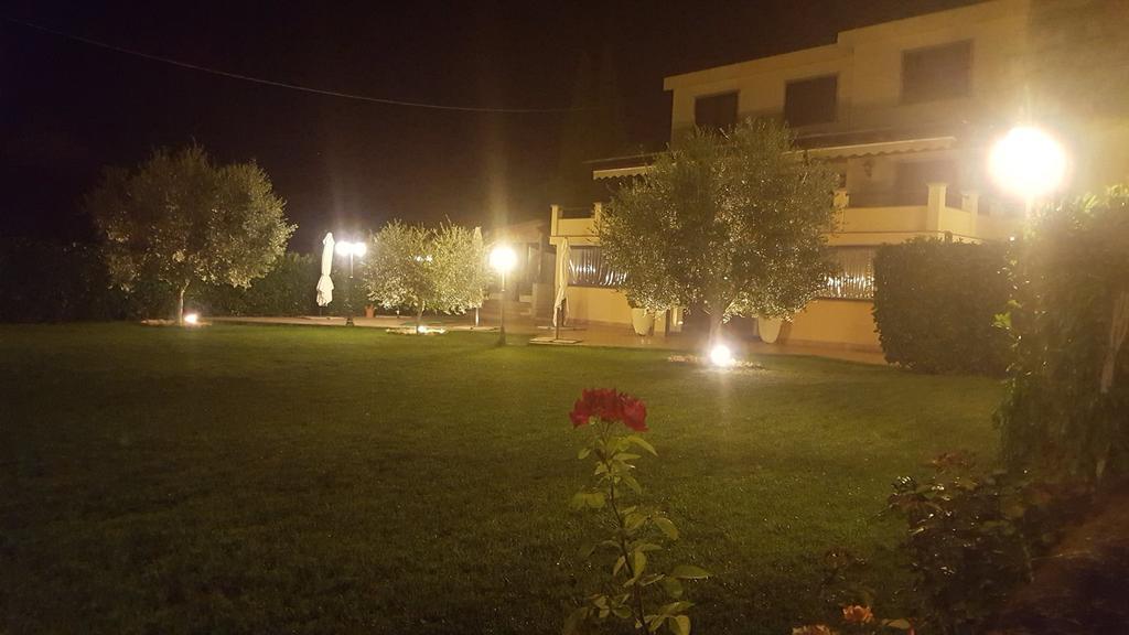 Bed And Breakfast La Corte Degli Ulivi Civitavecchia Exterior photo
