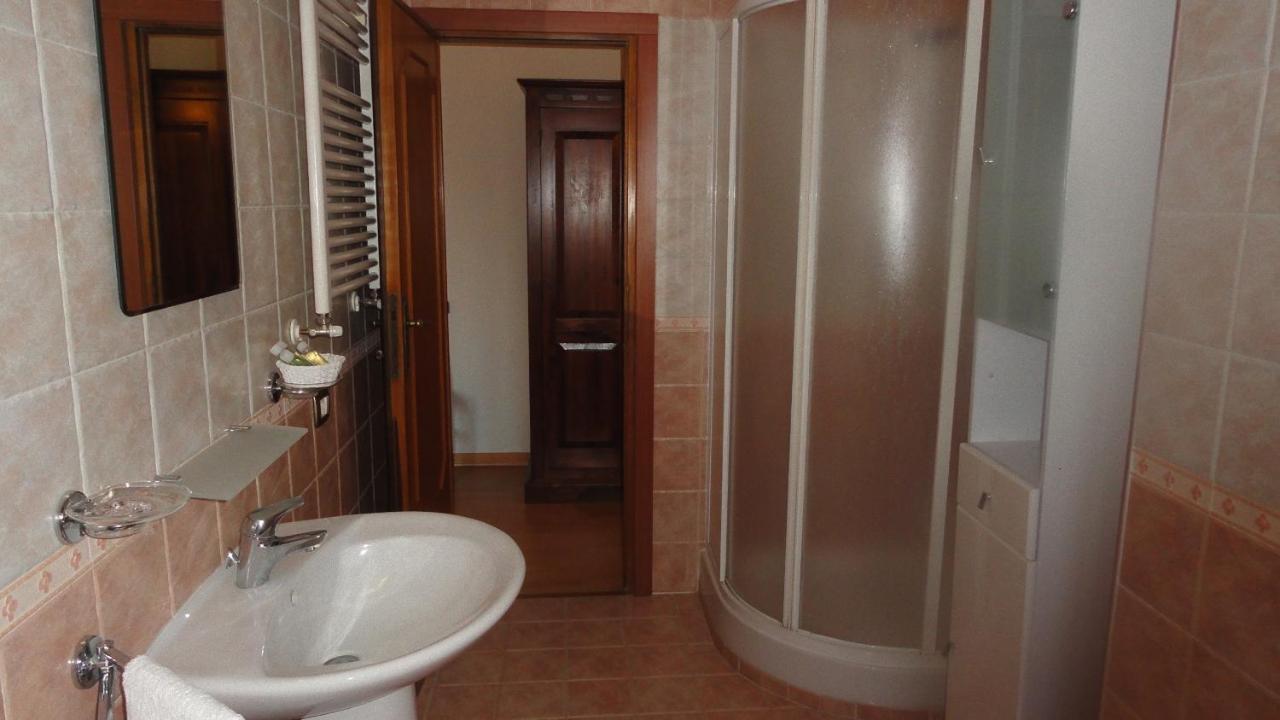 Bed And Breakfast La Corte Degli Ulivi Civitavecchia Room photo