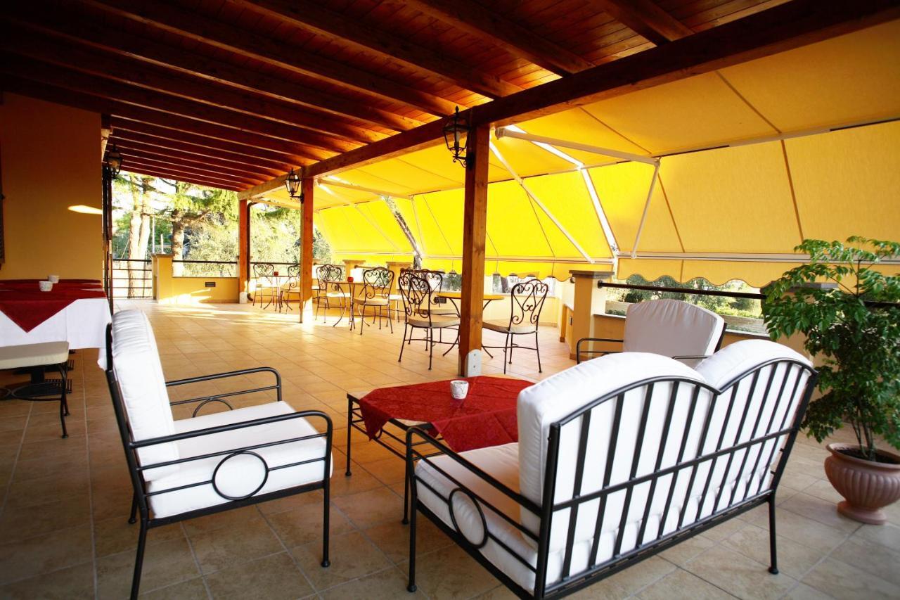 Bed And Breakfast La Corte Degli Ulivi Civitavecchia Exterior photo